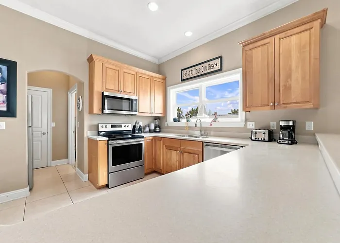 Eagles Nest Sleeps 10 Bay Views Pet-friendly Country house *