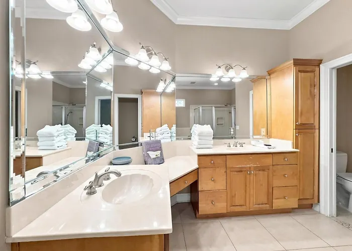 Eagles Nest Sleeps 10 Bay Views Pet-friendly Gulf Shores