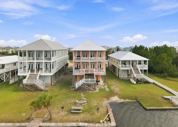 Eagles Nest Sleeps 10 Bay Views Pet-friendly *