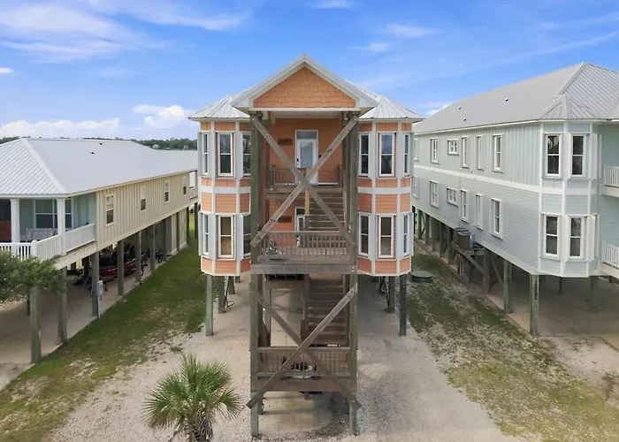 Eagles Nest Sleeps 10 Bay Views Pet-friendly *